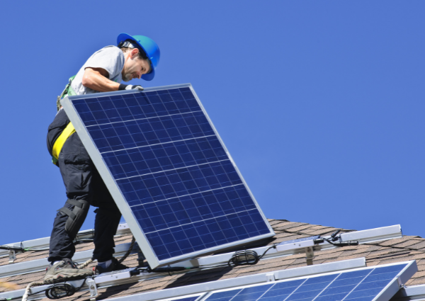 solar panel installation contractor