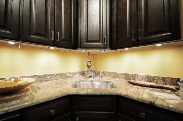 Best under the cabinet lighting discount