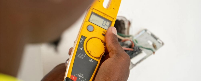 Electrician vs. Handymen Ways to Differentiate Professional Electricians and Handymen